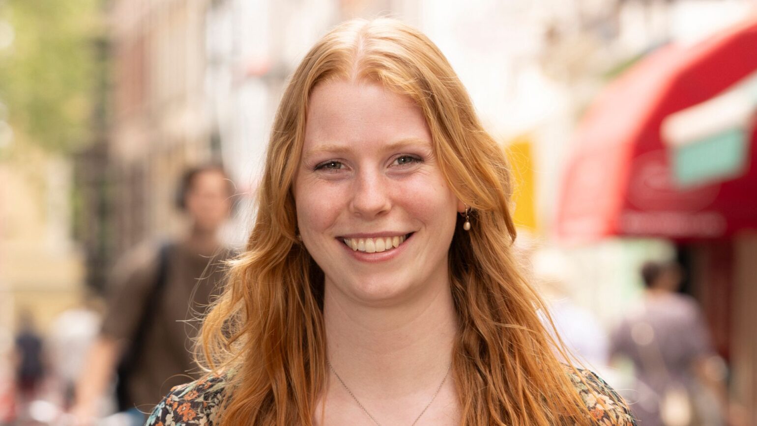 Portretfoto masterstudent Noralie Schadee